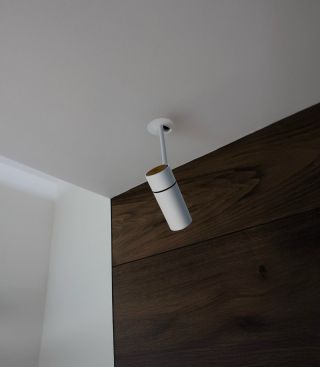 STORM MEDIUM OUT A45 ◾️OneA. Storm Medium Out A45 je interiérové bodové svítidlo od společnosti ONE A, které bylo navrženo...